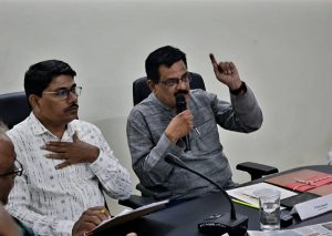 वसंतराव दत्तवाडे यांच्याकडून मर्यादित साधनांतून अमर्याद पत्रकारितेचा आदर्श: प्रसाद कुलकर्णी